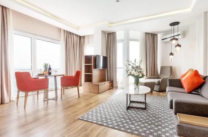 Salamis Bay Conti Resort Hotel & Casino ファマグスタ 部屋 写真 A suite at the hotel
