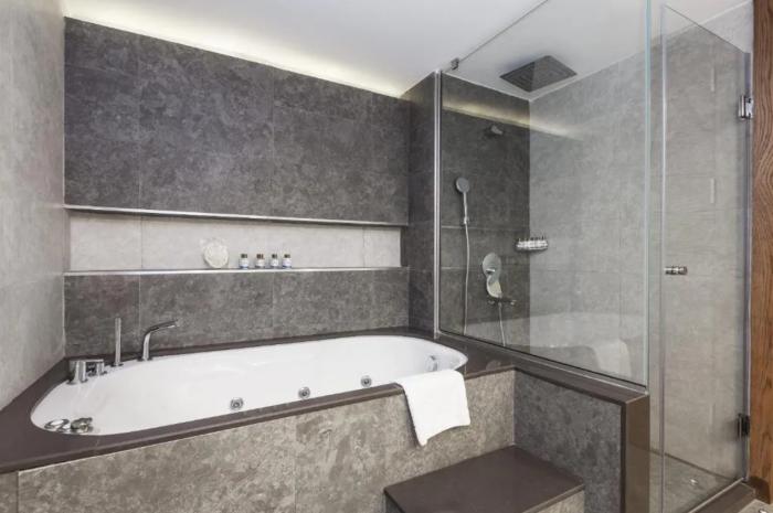 Salamis Bay Conti Resort Hotel & Casino ファマグスタ 部屋 写真 Bathroom