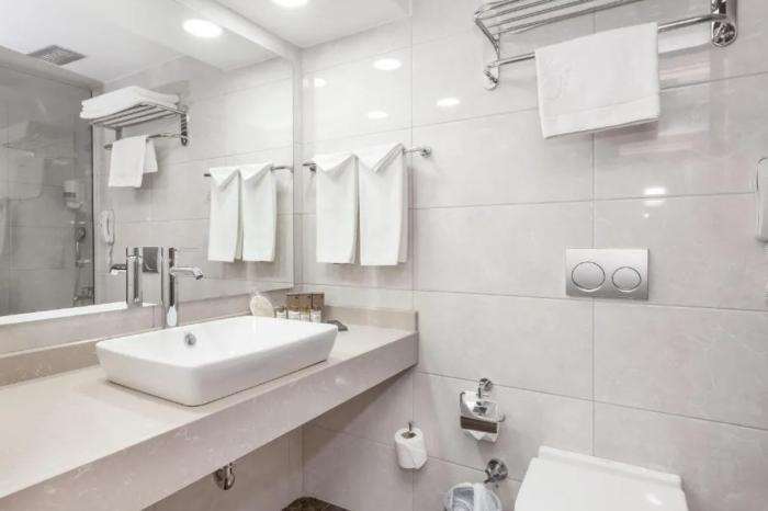 Salamis Bay Conti Resort Hotel & Casino ファマグスタ 部屋 写真 Bathroom